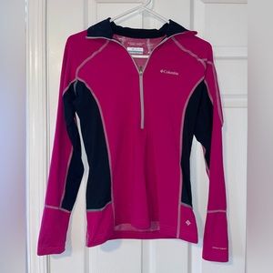 Columbia quarter zip top. Size small. Condition - very good.